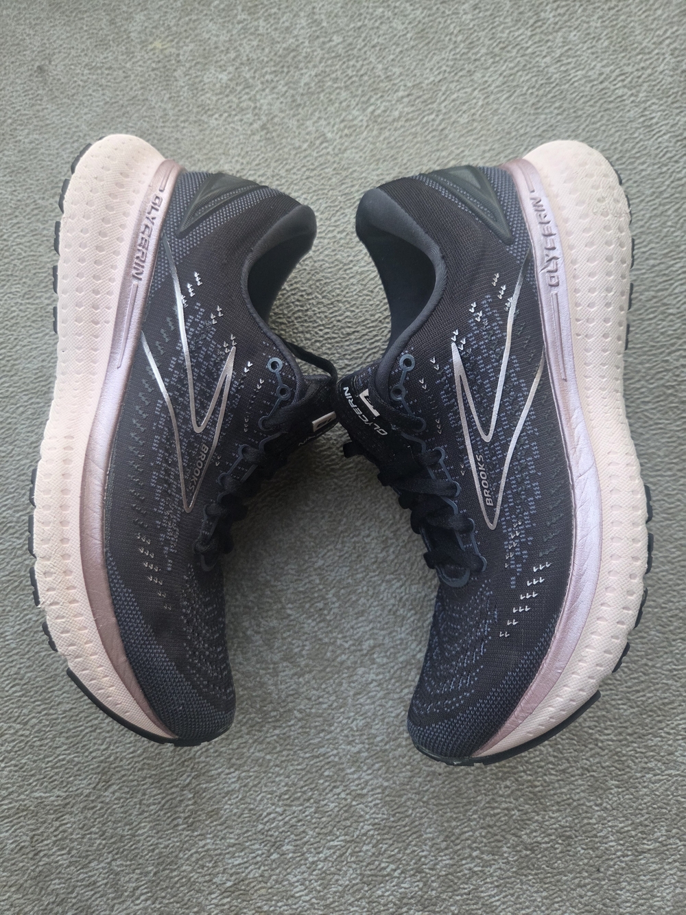 Brooks Glycerin 19‎ Running Shoes Women's Size 8 Black Pink Athletic Sneakers